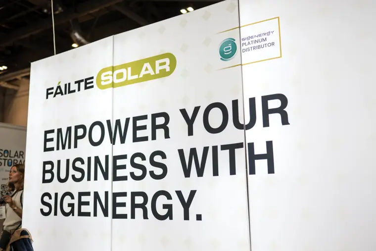 Fáilte Solar branding above the exhibition stand at Fáilte Solar at Solar & Storage