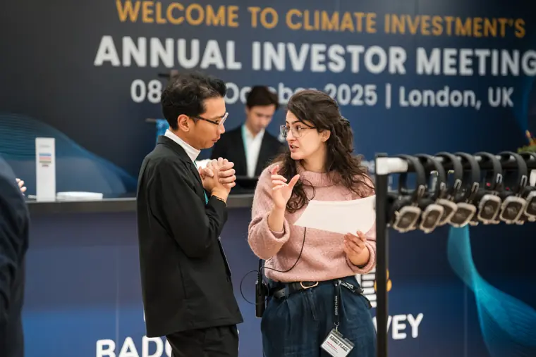 Guests connecting at the investor meeting.