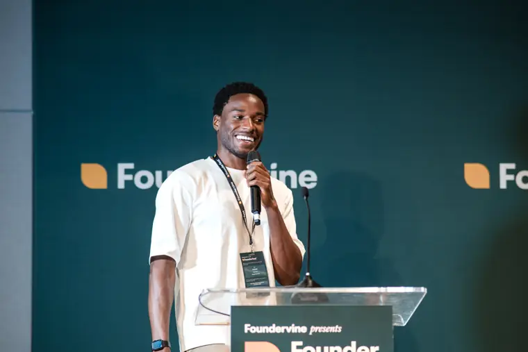 Founder pitching on the Foundervine stage.