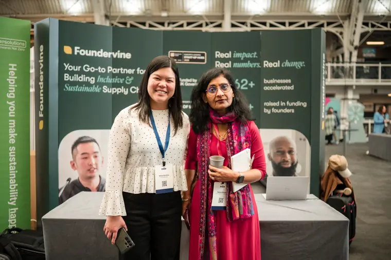 Visitors meeting the Foundervine team.