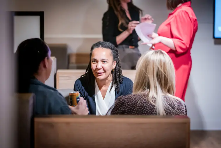 A judge reacts during the pitch discussion.
