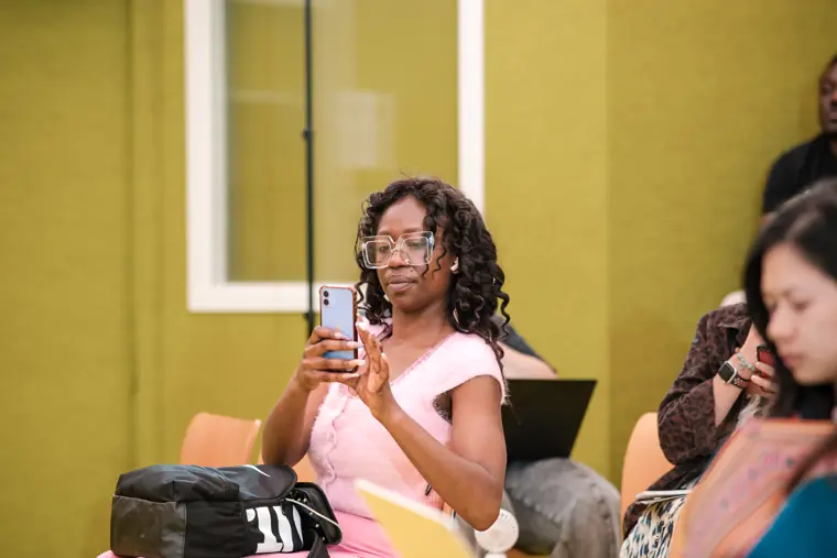 A participant responds during the programme event.