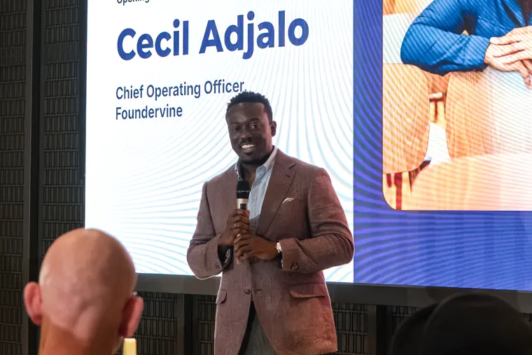 Founder presenting to the showcase audience.