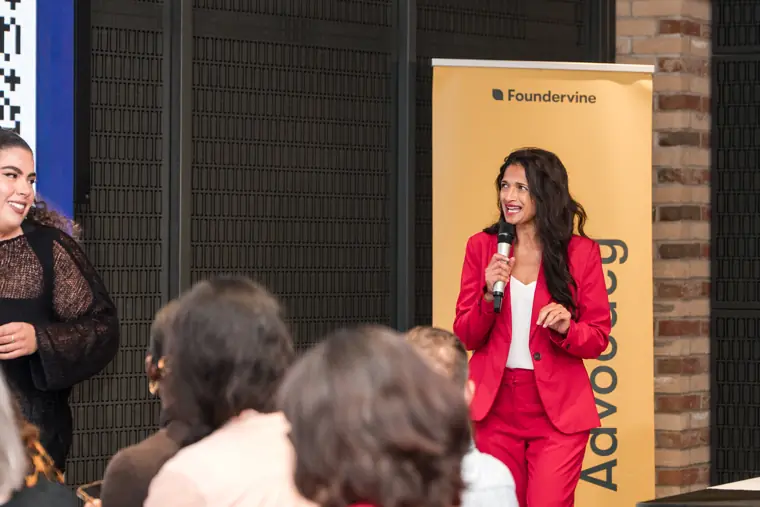 Founder presenting to the showcase audience.