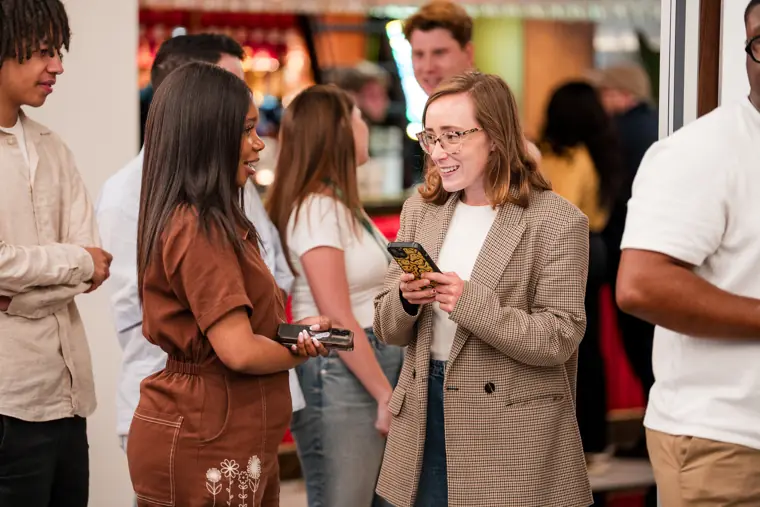 Participants meet between sessions.